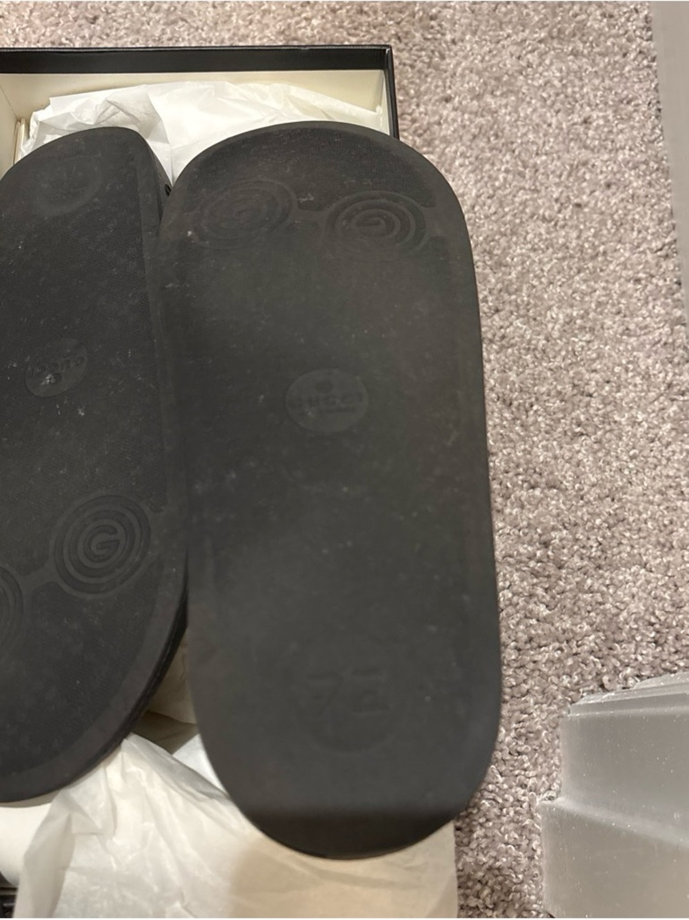 Gucci Black Logo Rubber Slide Sandals - Picture 4 of 8